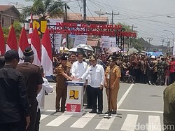 Jokowi Resmikan 209 Kilometer Inpres Jalan Daerah di Sumut