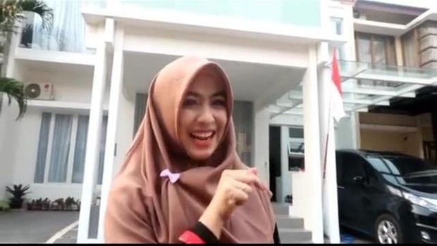 Rumah Oki Setiana Dewi