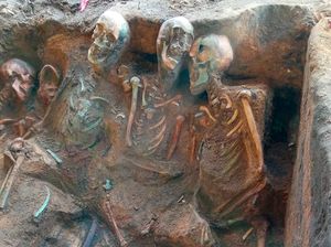 Seram! Kuburan dengan Ribuan Kerangka Korban Wabah Ditemukan Seram! Kuburan dengan Ribuan Kerangka Korban Wabah Ditemukan
