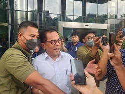 Selesai Diperiksa KPK soal Korupsi Rumah Jabatan, Sekjen DPR RI Irit Bicara