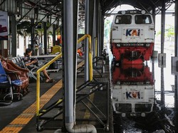 Semarang Banjir, 4 Perjalanan Kereta Api Disetop Semarang Banjir, 4 Perjalanan Kereta Api Disetop