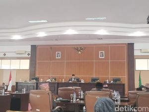 Kala DPRD Geram Bupati Tak Berdaya Hadapi Tarif Mahal di TN Komodo Kala DPRD Geram Bupati Tak Berdaya Hadapi Tarif Mahal di TN Komodo