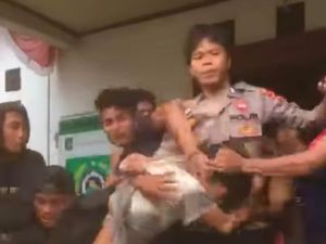 Dua Pemuda di Bima Dikeroyok Warga gegara Curi Kambing