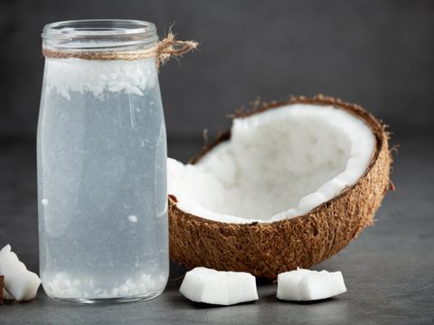 Air kelapa/Foto: freepik.com/jcomp
