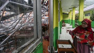 Atap Sekolah di Ciampea Bogor Ambruk, 7 Siswa Terluka