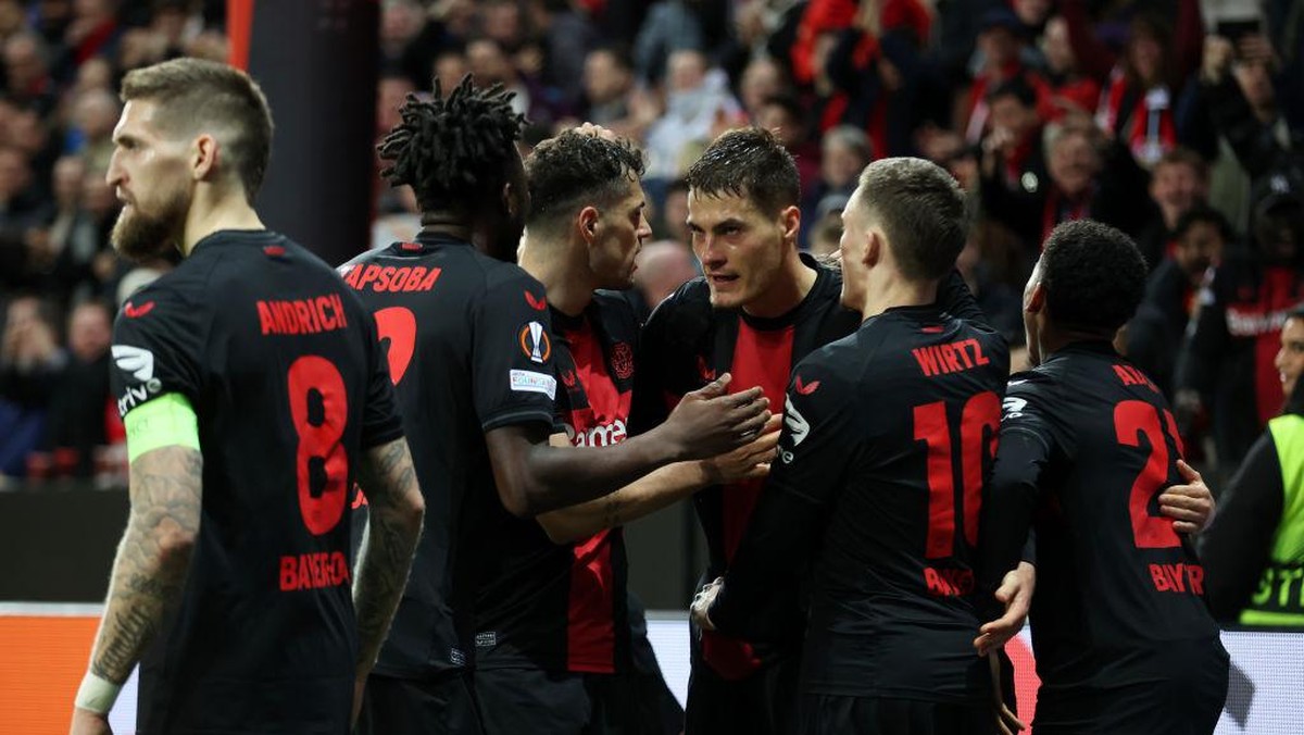 Bayer Leverkusen lagi-lagi menang di injury time tahun ini (Getty Images/Alex Grimm)