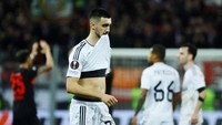 Hasil tersebut membawa Leverkusen lolos ke perempatfinal Liga Europa dengan keunggulan agregat 5-4. Pertandingan leg pertama di kandang Qarabag pekan lalu berakhir imbang 2-2.  