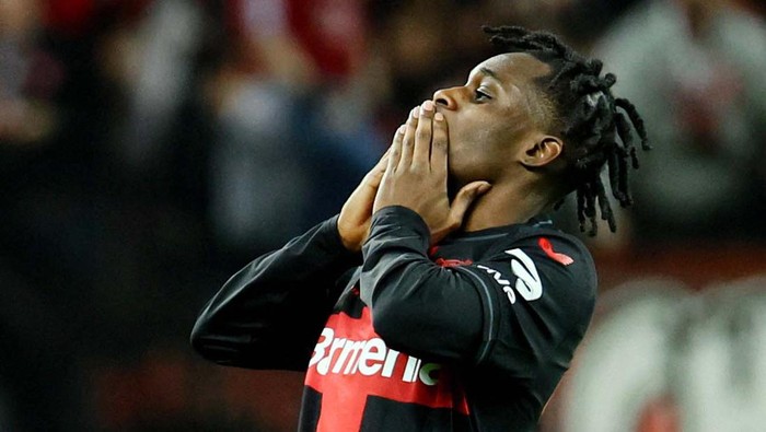 Catatan Gemilang Leverkusen Terus Berlanjut Soccer Football - Europa League - Round of 16 - Second Leg - Bayer Leverkusen v Qarabag - BayArena, Leverkusen, Germany - March 14, 2024
Bayer Leverkusens Jeremie Frimpong celebrates scoring their first goal REUTERS/Wolfgang Rattay