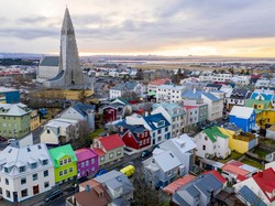 Warganya Cuma Kerja 4 Hari dalam Seminggu, Ekonomi Islandia Makin Moncer