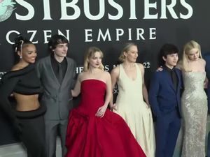 Gaya Para Bintang Ghostbusters di Red Carpet Premiere