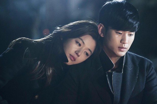 4 Pasangan Kim Soo Hyun di Drakor yang Bikin Baper!