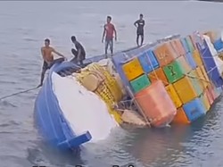 Diduga Kelebihan Muatan, Kapal Tujuan Anambas Karam di Perairan Bintan