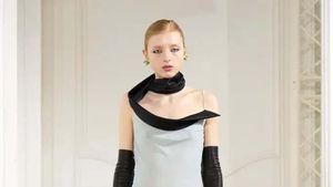 10 Koleksi Givenchy Fall/Winter 2024, Busana Elegan ala Parisian