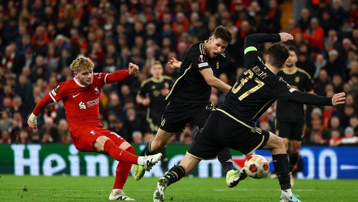 Soccer Football - Europa League - Round of 16 - Second Leg - Liverpool v Sparta Prague - Anfield, Liverpool, Britain - March 14, 2024 Liverpools Harvey Elliott shoots at goal REUTERS/Molly Darlington