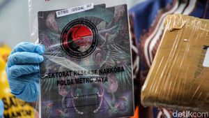 Polda Metro Amankan 2.500 Lembar Narkoba Kertas Happy LSD