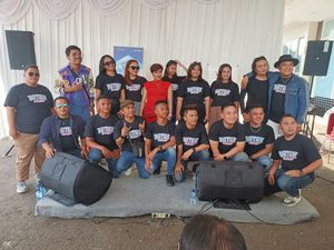 Posan Tobing hingga Novita Dewi Bikin Kompetisi Batak Bernyanyi