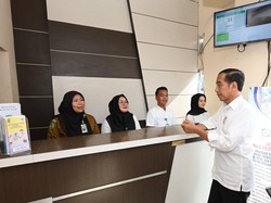 Jokowi Tinjau RSUD Sibuhuan Sumut, Pastikan Pendaftaran BPJS Cepat