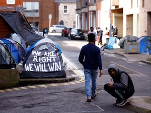 Ratusan Pencari Suaka Bangun Tenda di Irlandia, Banyak Pengungsi Gaza