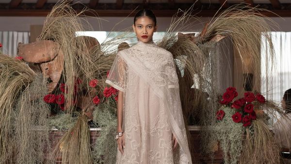 10 Koleksi Baju Ramadan dan Lebaran 2024 Karya Sapto Djojokartiko