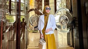 7 Gaya Syahrini di Singapura, Disebut Sahabat Sedang Hamil