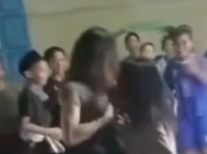 Heboh Waria Joget Tak Senonoh saat Sahur, Polisi Turun Tangan