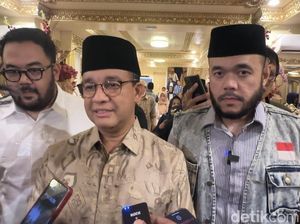 Bukber di Rumah Gadang Baiturrahmah, Anies: Masyarakat Sumbar Sangat Kuat