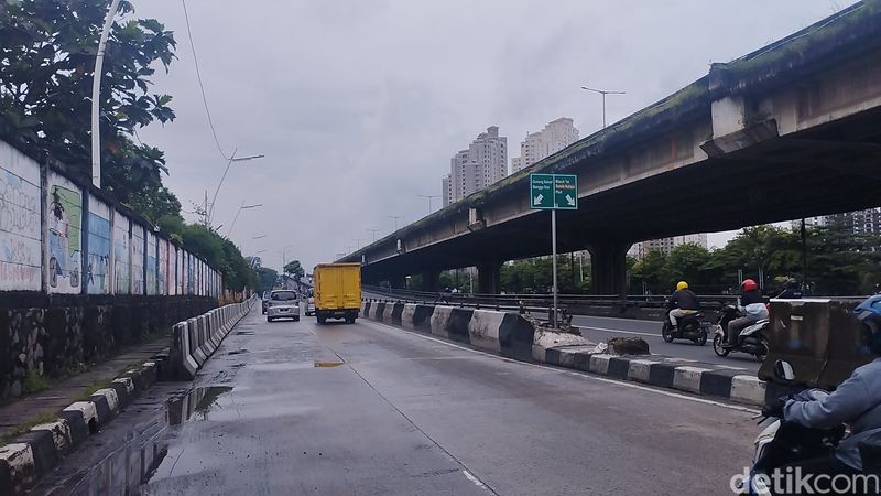 Jl RE Martadinata, Ancol, Jakarta Utara, 16 Maret 2024 sudah normal, jalanan dibuka, tidak seperti 14 Maret yang sempat ada penutupan jalan. (Brigitta Belia P/detikcom)