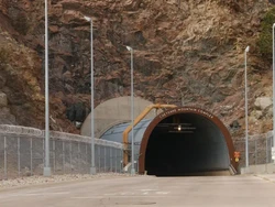 AS Punya Kompleks Gunung yang Bisa Menahan Kiamat