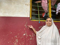 Pilu Warga Cawang Kebanjiran Saat Ramadan, Sahur-Buka Puasa di Warung