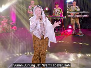 Lirik Lagu Wali Songo yang Dinyanyikan Niken Salindry Lirik Lagu Wali Songo yang Dinyanyikan Niken Salindry