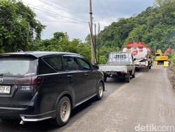 Jalur Maros-Bone di Camba Ditutup, Pengendara Terjebak Macet di Tompo Ladang