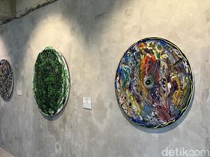 Menilik Indahnya Beragam Karya Lukisan di Semestas Gallery Menilik Indahnya Beragam Karya Lukisan di Semestas Gallery