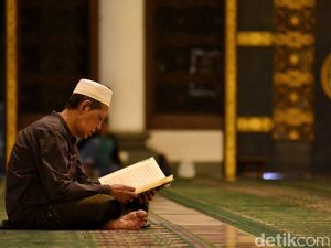 Apa yang Dilakukan setelah Khatam Al-Quran? Apa yang Dilakukan setelah Khatam Al-Quran?