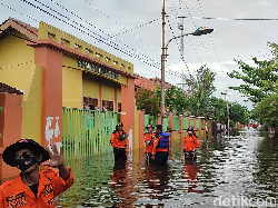 BNPB Sebut Rumah Rusak Akibat Banjir Bisa Dapat Bantuan hingga Rp 60 Juta