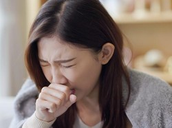 7 Minuman Hangat yang Ampuh Redakan Batuk Akut