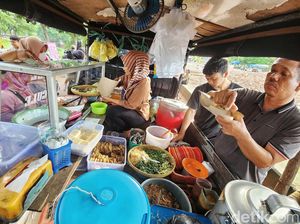 Berburu Takjil Sembari Ngabuburit di Inspeksi Pesanggrahan Jaksel