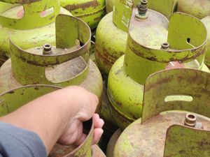 Harga Elpiji 3 Kg di Tuban Tembus Rp 25 Ribu, Begini Penjelasan Pertamina Harga Elpiji 3 Kg di Tuban Tembus Rp 25 Ribu, Begini Penjelasan Pertamina