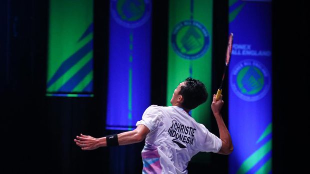Jonatan Christie Jonatan Christie berlaga menghadapi Lakshya Sen pada babak semifinal All England 2024.