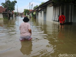Puluhan Desa di Pati Kebanjiran, Ketinggian Air di Juwana Hampir 1 Meter