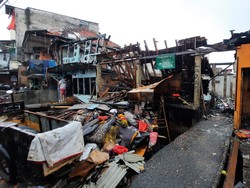 Ketua RT Cerita Awal Mula Kebakaran 75 Petak Kontrakan di Jakbar