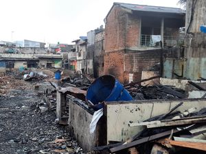 Cerita Korban Kebakaran di Palmerah Jakbar, Cuma Amankan Surat Penting-HP