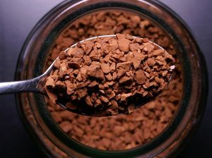 5 Cara Gampang Bikin Seduhan Kopi Instan Jauh Lebih Enak 5 Cara Gampang Bikin Seduhan Kopi Instan Jauh Lebih Enak