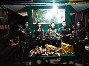 TNI Gagalkan Penyelundupan 49 Kg Kayu Cendana dari Timor Leste