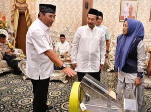 Pj Gubernur Sulsel Safari Ramadan di Maros, Salurkan Sembako-Benih Ikan Nila