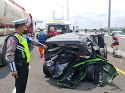 Kesaksian Pengemudi Livina yang Ditabrak Porsche di Tol Kejapanan