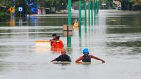 Terendam Banjir, Jalan Pantura Demak-Semarang Terputus