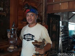 Cerita Asep Ekspor Kerajinan Batok Kelapa Pangandaran ke Eropa