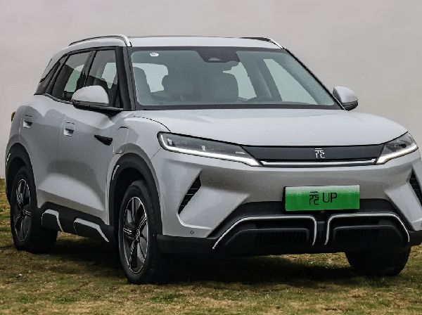 Ini BYD Yuan UP, Mobil Listrik Seharga Rp 174 Juta yang Sudah Ada di Dealer