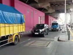 Evakuasi Truk Beras Terperosok di Jaktim Selesai, Lalin Kembali Normal