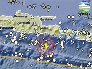 Gempa Jember M 4,5 Bikin Warga Panik, Kaca Rumah Bergetar